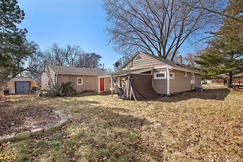 Exterior - 2502 S Scheid Ln, Mchenry, IL 60051 photo 4 of 4