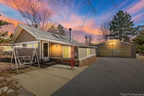 Exterior - 2502 S Scheid Ln, Mchenry, IL 60051 photo 2 of 4