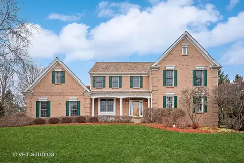 3306 Carrington Dr, Crystal Lake, IL 60014