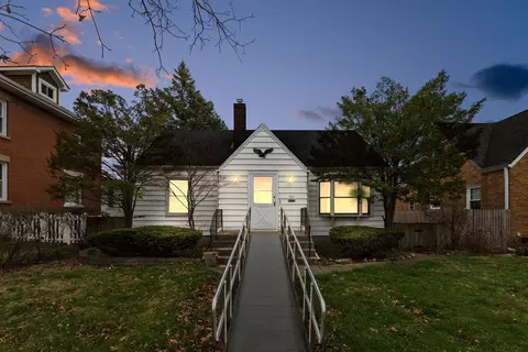 820 S Evergreen Ave, Kankakee, IL 60901
