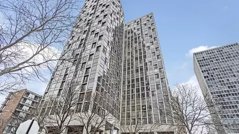 345 W Fullerton Pkwy #904, Chicago, IL 60614