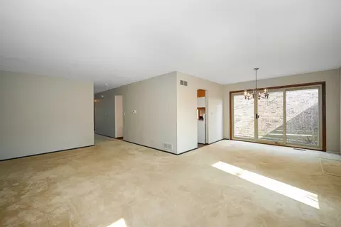 Other - 2128 Creekside Dr, Wheaton, IL 60189 photo 7 of 15