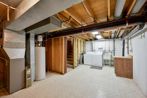 Other - 2128 Creekside Dr, Wheaton, IL 60189 photo 14 of 15