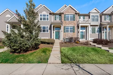 1566 Windward Dr, Pingree Grove, IL 60140