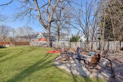 View/Area - 609 E Liberty Dr, Wheaton, IL 60187 photo 1 of 1