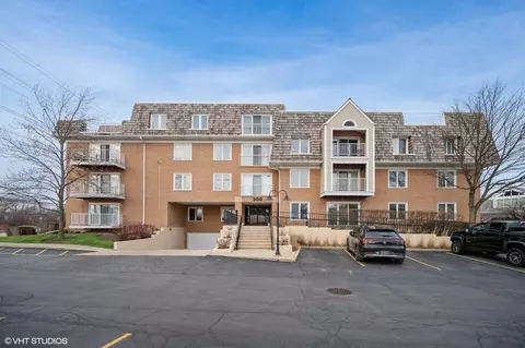 308 Happ Rd #307, Northfield, IL 60093