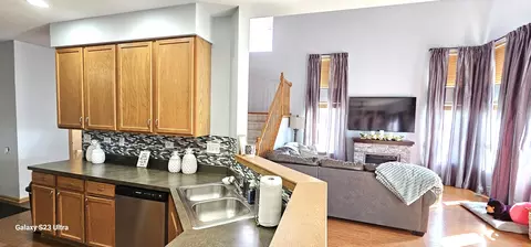 Kitchen - 2425 Cactus Ct, Plainfield, IL 60586 photo 4 of 4