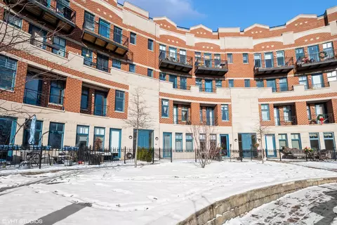7742 N Sheridan Rd #4R, Chicago, IL 60626
