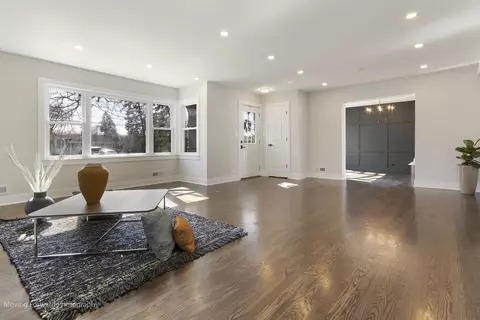 Living - 1390 S 5th Ave, Des Plaines, IL 60018 photo 2 of 9