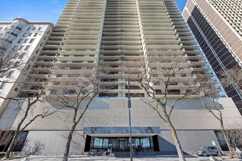 1212 N Lake Shore Dr #9AN, Chicago, IL 60610