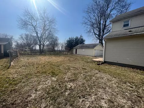 Exterior - 308 W 5th St, Delavan, IL 61734 photo 2 of 6