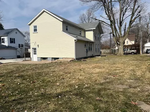 Exterior - 308 W 5th St, Delavan, IL 61734 photo 4 of 6