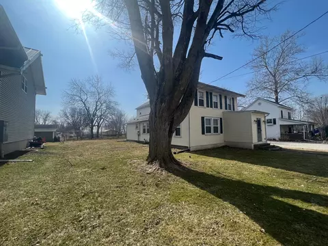 Exterior - 308 W 5th St, Delavan, IL 61734 photo 3 of 6