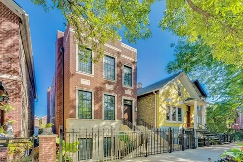 1645 N Wood St, Chicago, IL 60622