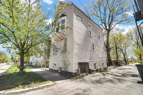 911 W Marquette Rd, Chicago, IL 60621