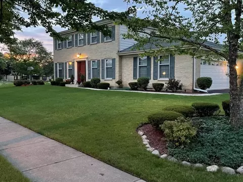 1019 S Elm St, Palatine, IL 60067