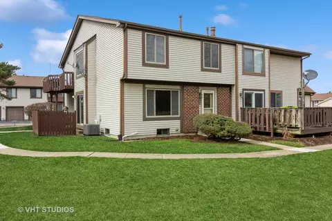 1524 Timberwood Ct #1524, Sycamore, IL 60178