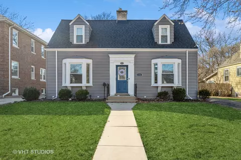 216 S Michigan Ave, Villa Park, IL 60181