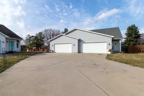 Exterior - 116 Sandra Ct, Normal, IL 61761 photo 11 of 17