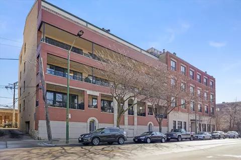 2531 N Sheffield Ave #2A, Chicago, IL 60614