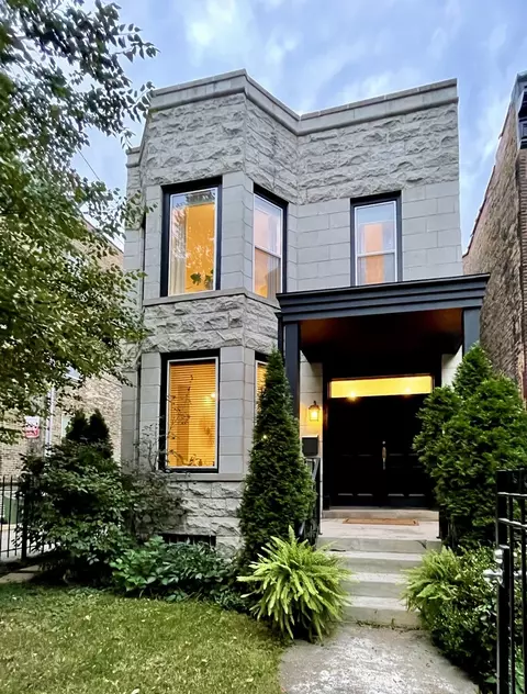 2616 N Whipple St, Chicago, IL 60647