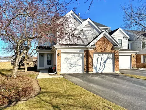 4859 Turnberry Dr, Hoffman Estates, IL 60010