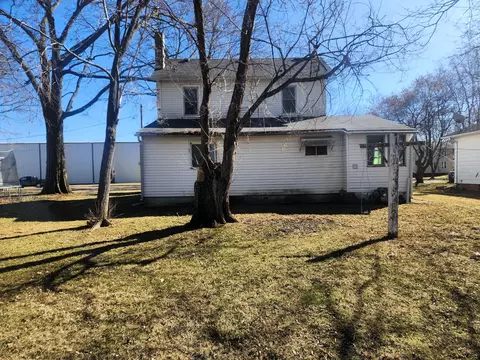 Exterior - 508 Jackson St, Prophetstown, IL 61277 photo 3 of 5