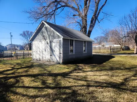 Exterior - 508 Jackson St, Prophetstown, IL 61277 photo 2 of 5