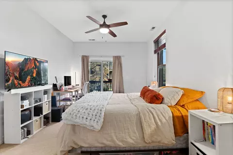 Bedroom - 2330 W Huron St #2E, Chicago, IL 60612 photo 4 of 5