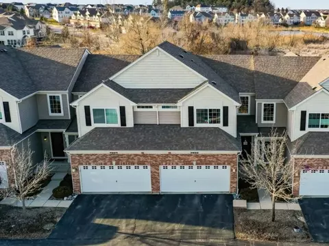 9866 Williams Dr, Huntley, IL 60142