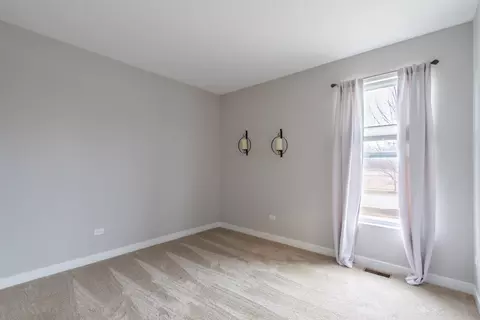 Other - 633 Slate Run, Elgin, IL 60124 photo 3 of 5
