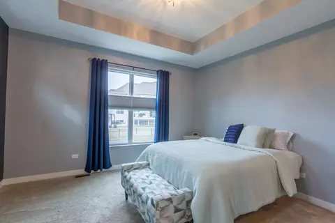 Bedroom - 633 Slate Run, Elgin, IL 60124 photo 2 of 2