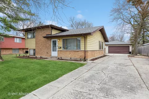 116 Algonquin St, Park Forest, IL 60466