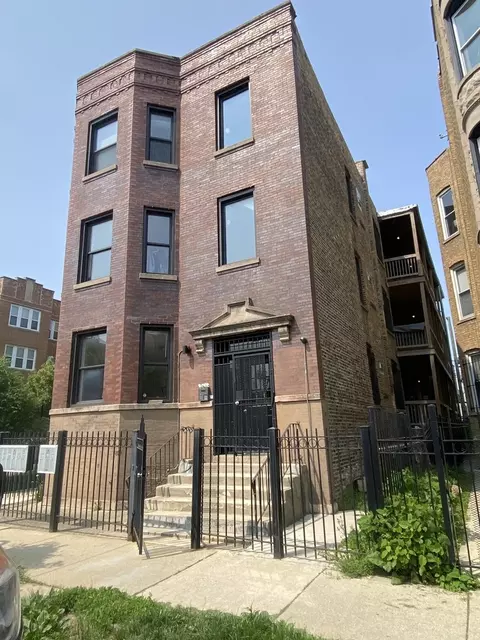 1500 N Rockwell St #3, Chicago, IL 60622
