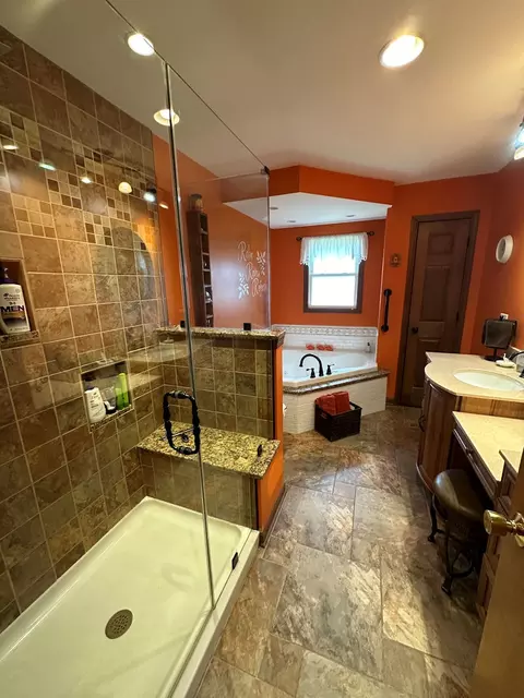 Bath - 506 John St, Steward, IL 60553 photo 2 of 5