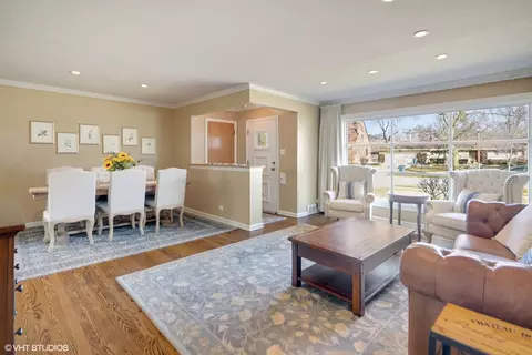 Living - 336 E South St, Elmhurst, IL 60126 photo 1 of 3