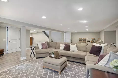 Living - 336 E South St, Elmhurst, IL 60126 photo 3 of 3