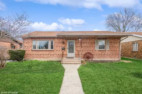 10943 Princess Ave, Chicago Ridge, IL 60415