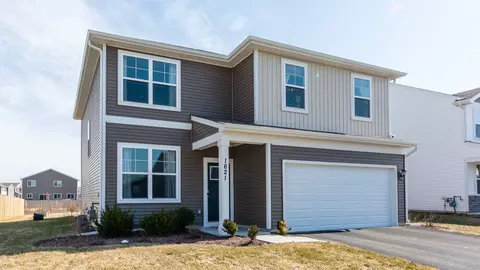 1621 Cedarwood Ln, Pingree Grove, IL 60140