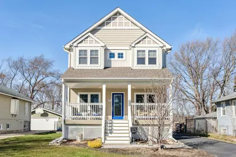 106 W Kenilworth Ave, Villa Park, IL 60181