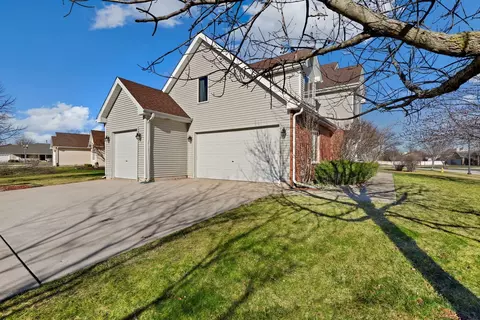 607 Reilly Ct, Minooka, IL 60447 photo 17