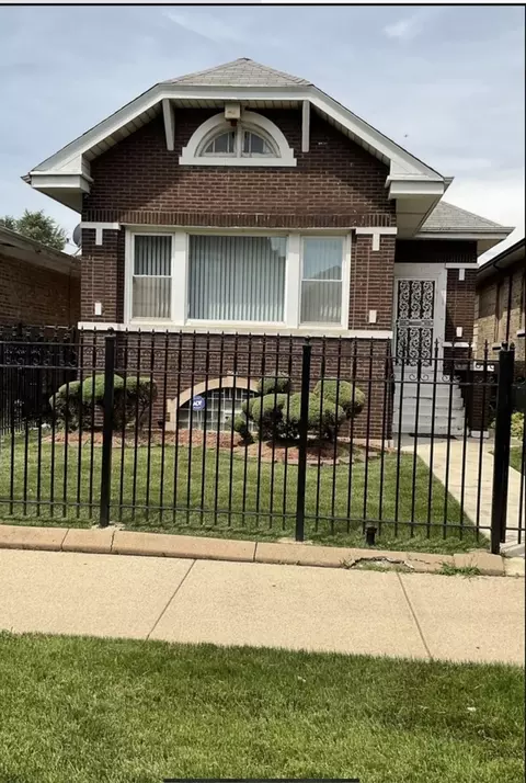 7648 S Loomis Blvd, Chicago, IL 60620