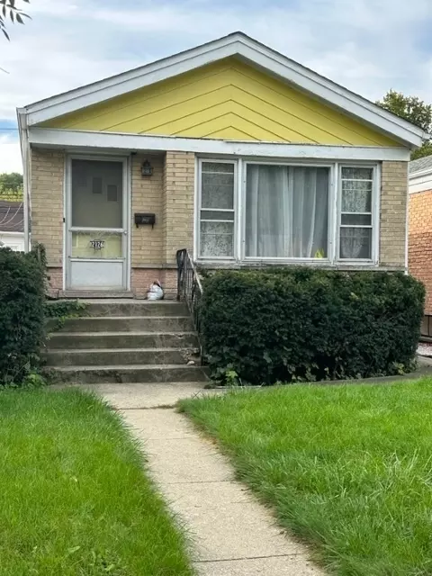 2126 Emerson St, Evanston, IL 60201