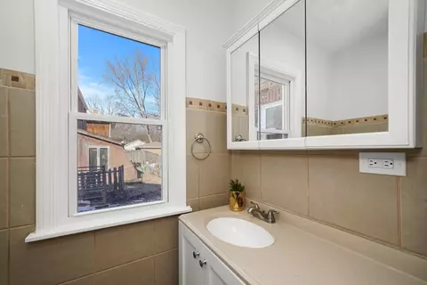 Bath - 351 S Warrington Rd, Des Plaines, IL 60016 photo 1 of 2