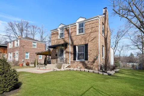 Exterior - 351 S Warrington Rd, Des Plaines, IL 60016 photo 8 of 8