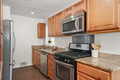 Kitchen - 351 S Warrington Rd, Des Plaines, IL 60016 photo 1 of 2