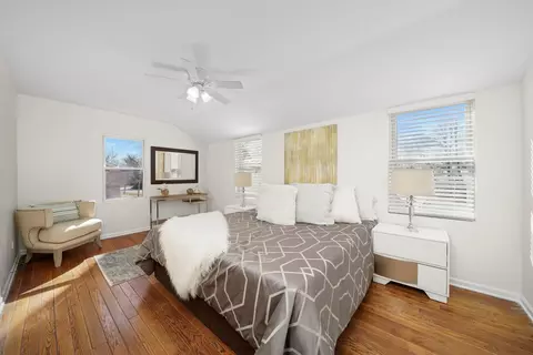 Bedroom - 351 S Warrington Rd, Des Plaines, IL 60016 photo 3 of 5