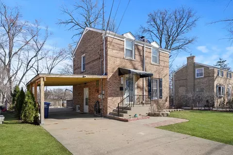 Exterior - 351 S Warrington Rd, Des Plaines, IL 60016 photo 7 of 8