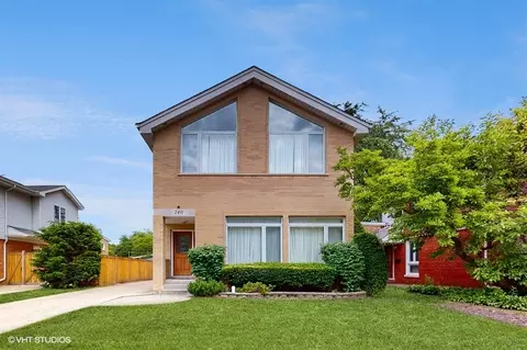 240 Hibbard Rd, Wilmette, IL 60091