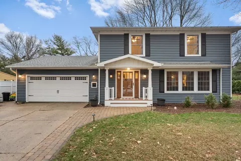 2206 Seaton Ct, Champaign, IL 61821